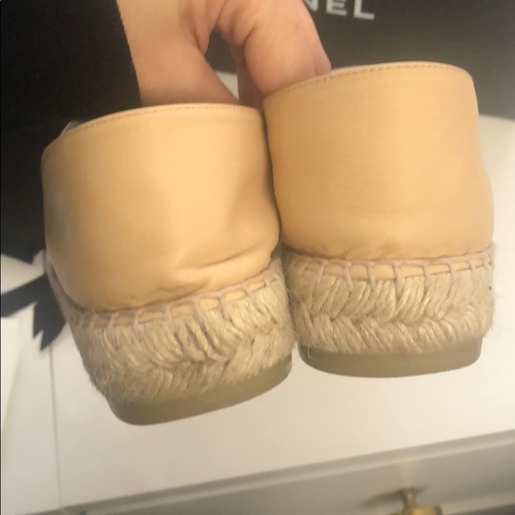 ❌SOLD❌ Authentic chanel lambskin espadrilles - Picture 4 of 7